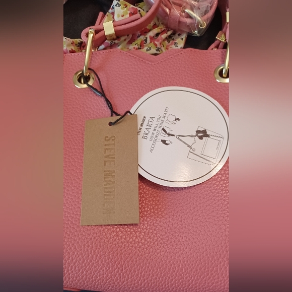 Steve Madden "Rasberry BKARTA" Handbag - Picture 8 of 16